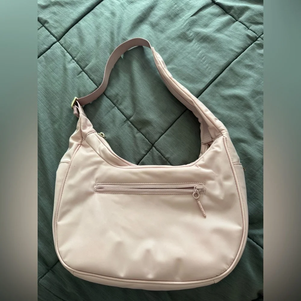 Lululemon City Essentials Shoulder Bag 4L - Picture 3 of 6